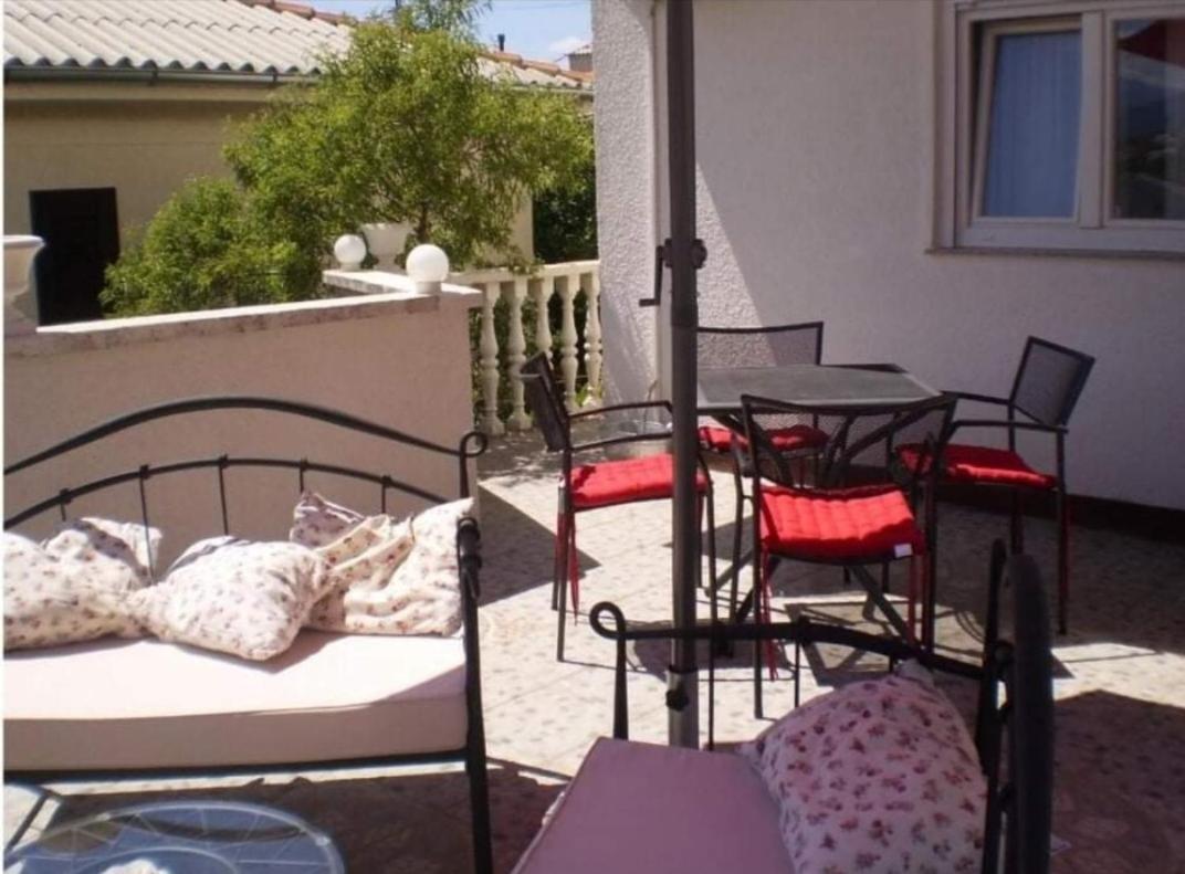 Apartment Happiness Senj (Lika-Senj)